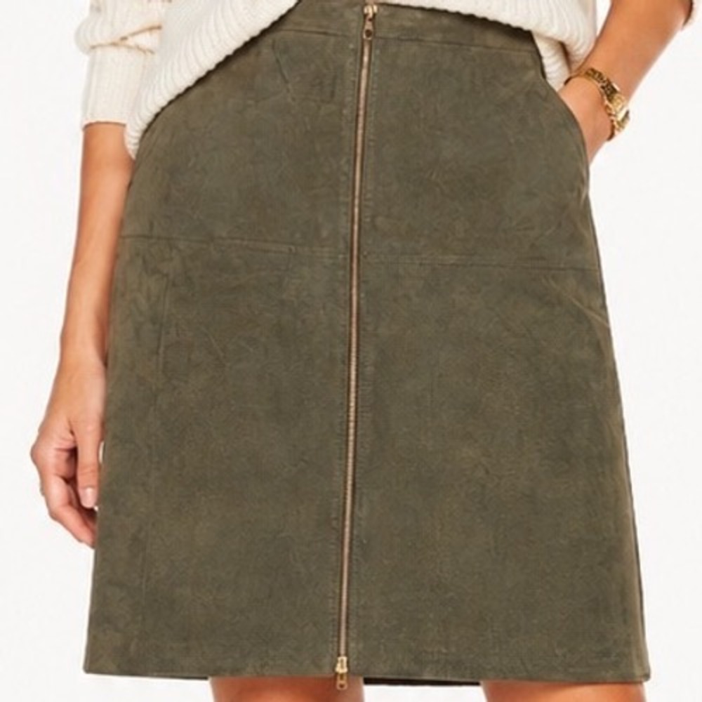 Genuine Leather Olive Green Zip Front A-Line Skirt Women's Size 8 Isaac Mizrahi